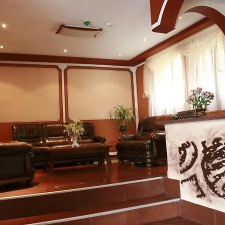 Hotel Alafrangite 3*