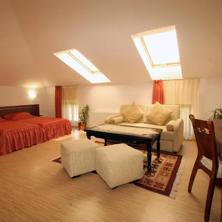 Alafrangite Hotel