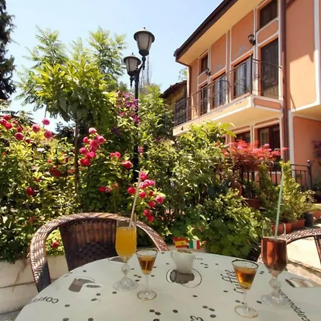 Hotel Alafrangite